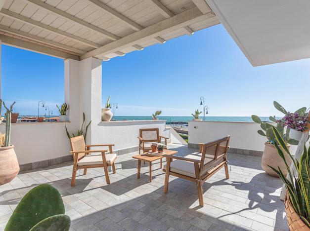 Casa Mira Luxury Sea House Fco Airport Leilighet Fiumicino Eksteriør bilde