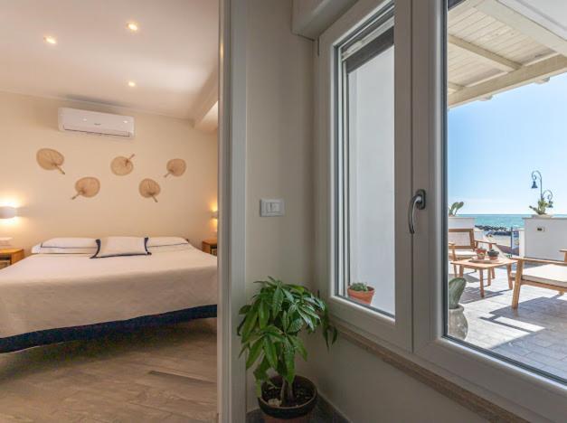 Casa Mira Luxury Sea House Fco Airport Leilighet Fiumicino Eksteriør bilde
