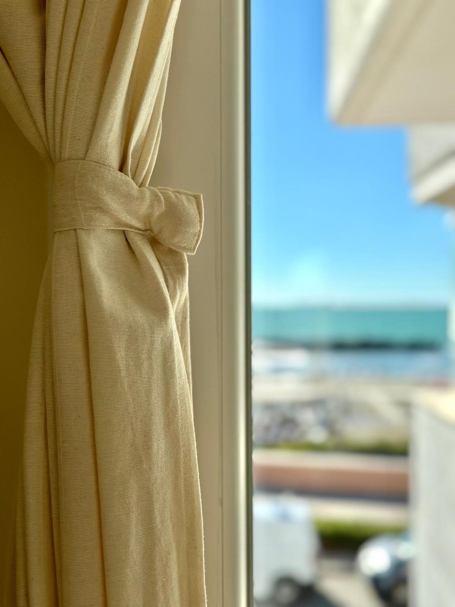 Casa Mira Luxury Sea House Fco Airport Leilighet Fiumicino Eksteriør bilde